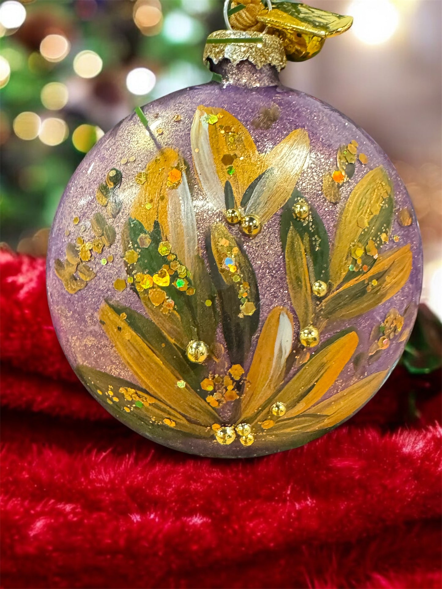 Robin handpaint glass ornament ( purple)