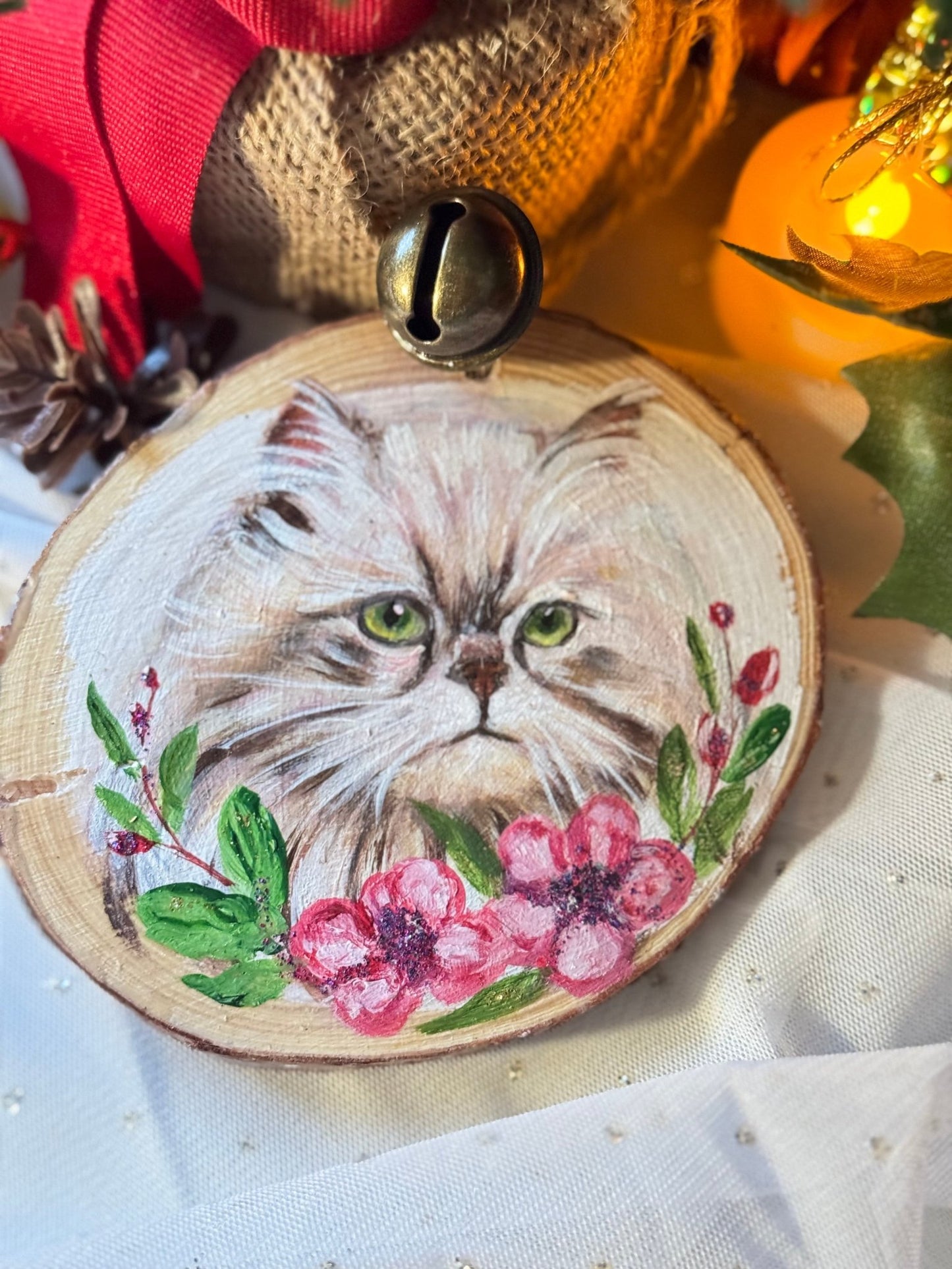 Hand Painted Persian Cat Ornament - Unique Wood Christmas Decoration | Yuiart - Yuiart