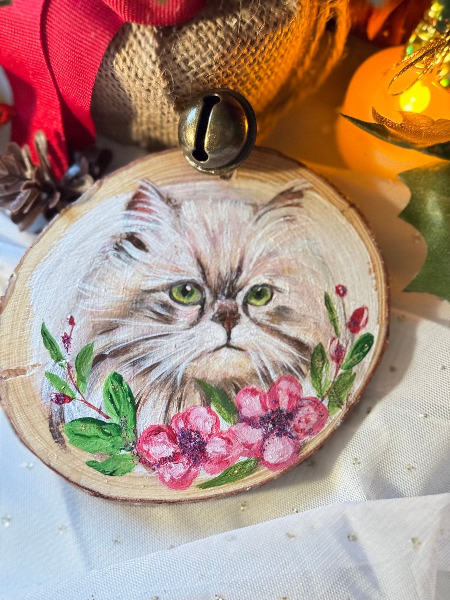 Hand Painted Persian Cat Ornament - Unique Wood Christmas Decoration | Yuiart - Yuiart